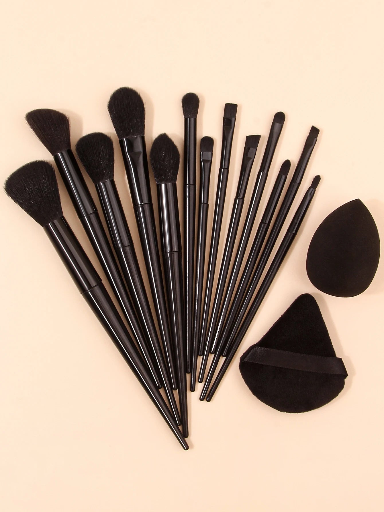 Deluxe Black Makeup Brush Set – Soft Powder Brush with Triangular Puff & Foundation Beauty Sponge for Flawless Application